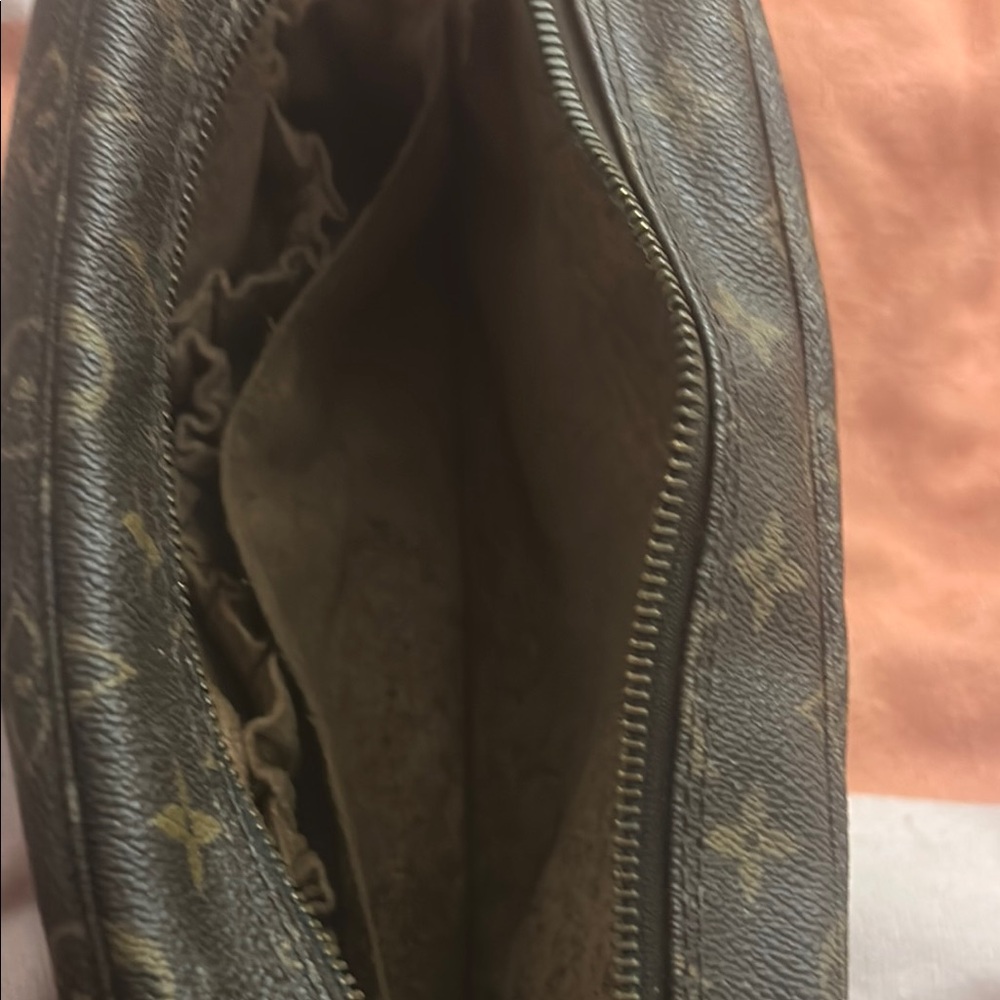 LOUIS VUITTON Monogram Trousse Toilette 23 Clutch Bag M47524 LV Auth nb123 - Picture 10 of 17